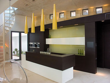 Designerküche Bauhaus grün braun schwarz modern Massivholz in Fulda