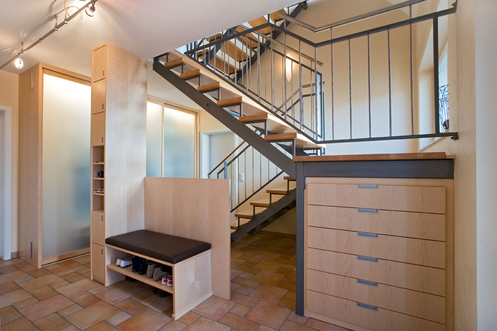 Garderobe Treppe Hauseingang Holz Gleittüren Holz Glas Schreiner Hamm in Lahr