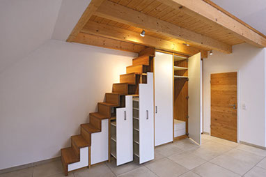 garderobe unter der treppe Schreiner holz schraege Offenburg