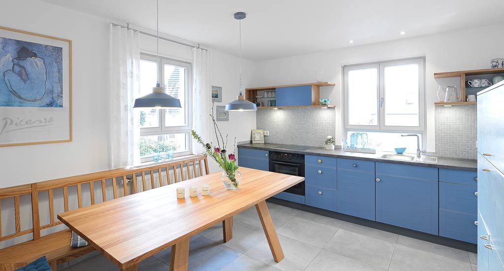 kueche altholz eiche fichte Schreiner villa Lahr kuechenblock insel