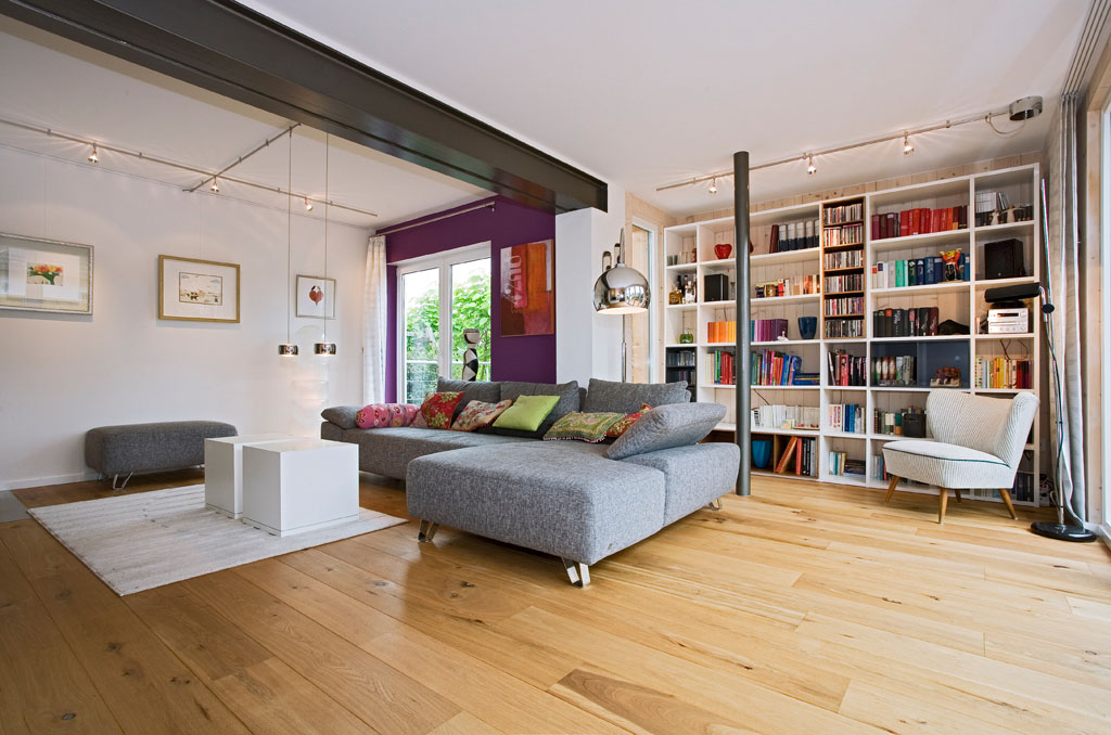 wohnzimmer mit Parkettboden im Hausanbau Offenburg