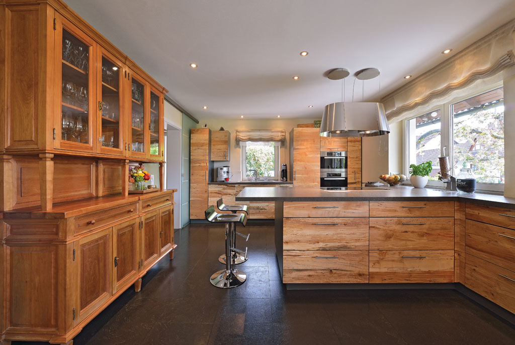 Schreinerküche aus Eiche massiv natürlich Küche Bar und Theke in Offenburg