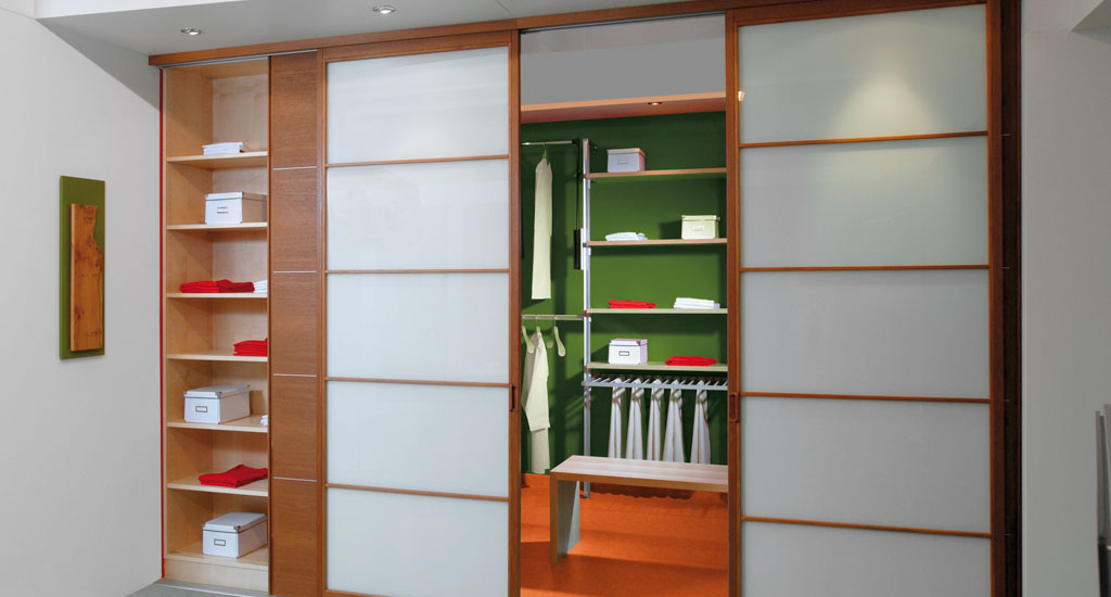 Begehbarer Kleiderschrank Eichenhaus Schiebetüren Holz Japan Sprossen Schreinerei in Lahr