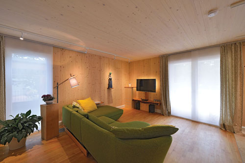 Wohnzimmer Möbel aus Holz von der Schreinerei Hamm in Friesenheim